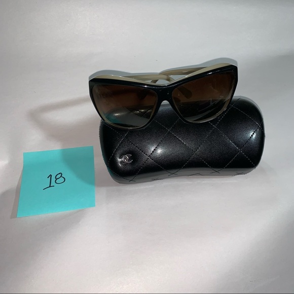 18) CHANEL oversized two-tone acetate SUNGLASSES w/case - Picture 2 of 11